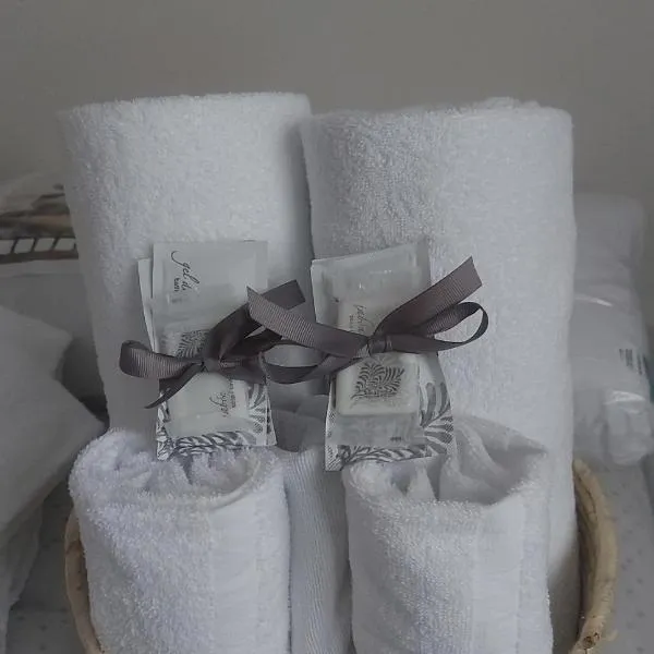 New J&J Hostel, hotel v destinaci Ourense