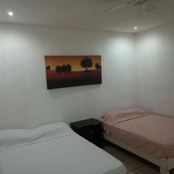 Apts. LOSSANTOS, hotel v destinaci Matamoros