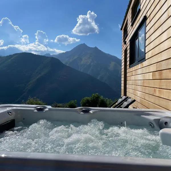 Tiny House tout confort au cœur des Pyrénées calme, vue et détente, hotel v destinaci Grailhen