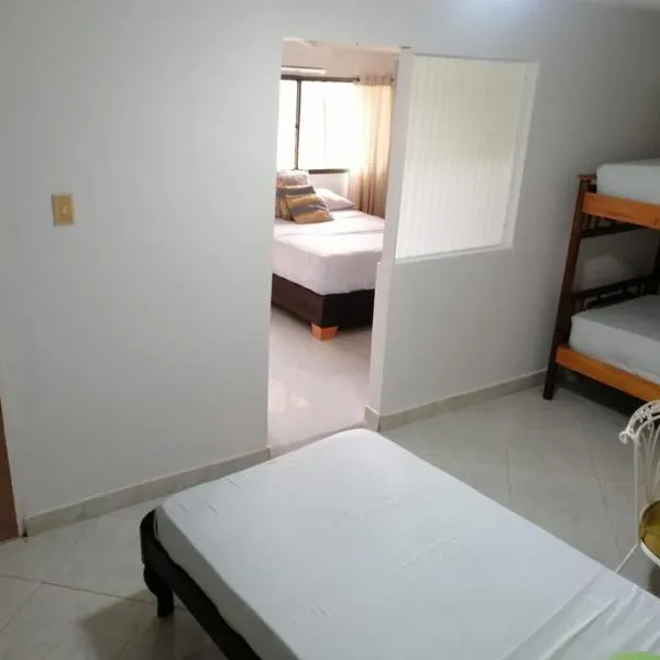 MISS LUCY, hotel in San Andrés