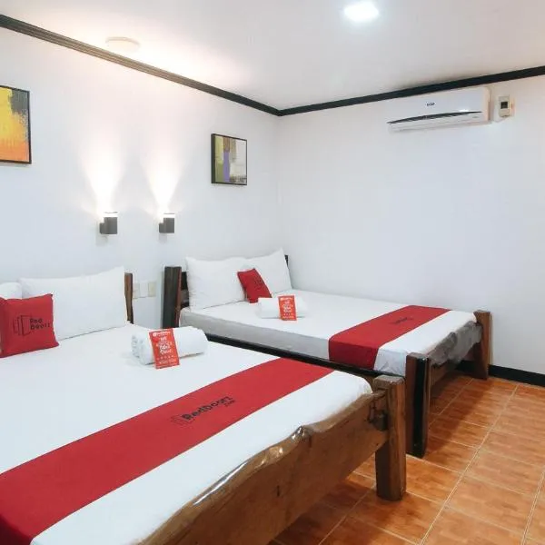 RedDoorz at La Sefa Hotel and Resort Atimonan, hotel in Atimonan