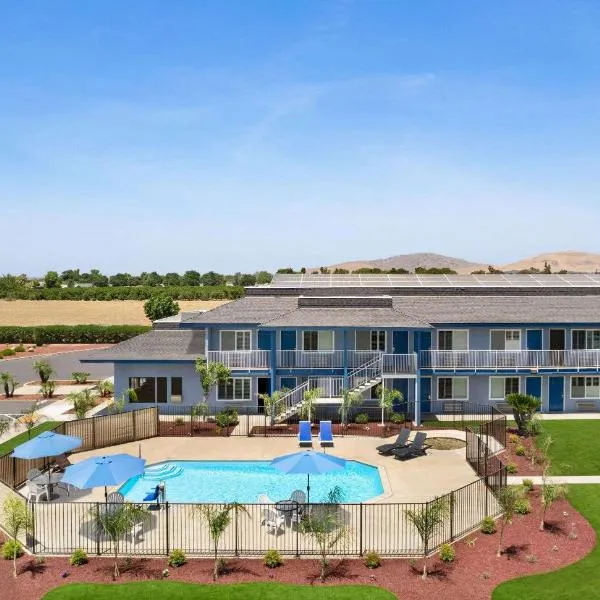 Super 8 by Wyndham Lindsay Olive Tree, hotel in Lindsay