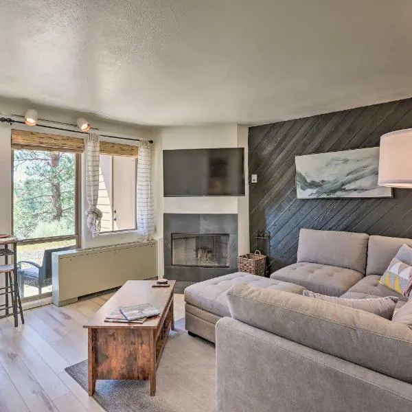 Resort Condo Retreat about 6 Mi to Downtown Bend!, ξενοδοχείο σε Bend