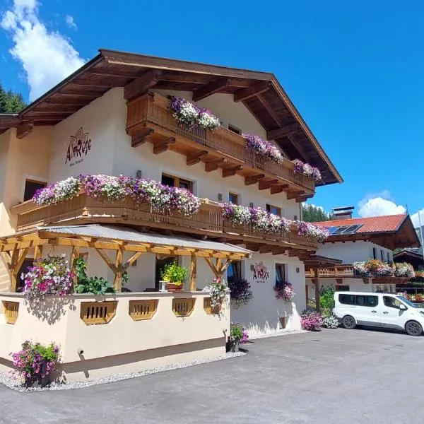 Alpenchalet Almrose, hotel in Auffach