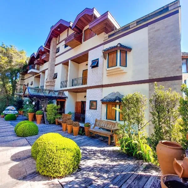 Pousada Victoria Villa By Nacional Inn - A 800 metros da Vila Capivari, hotel em Campos de Jordão