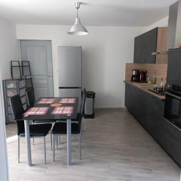 Le chant des oiseaux, hotel in Pouant