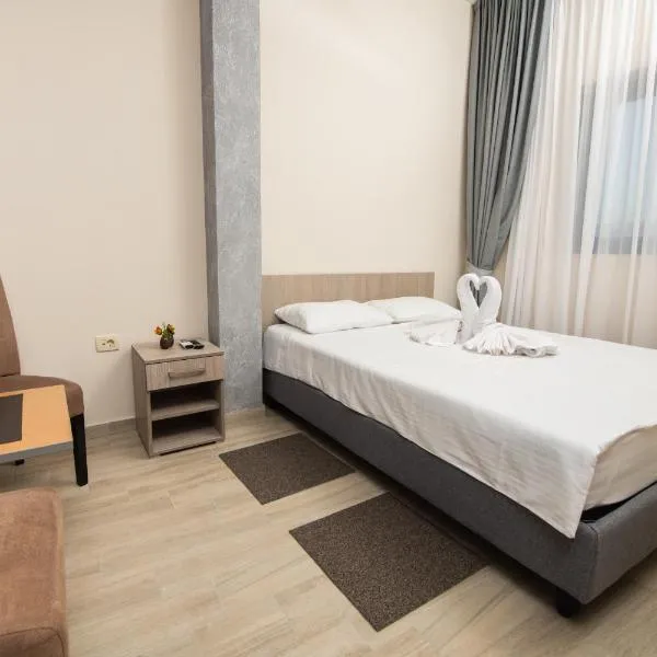 IPN ROOMs, hotel in Mahala