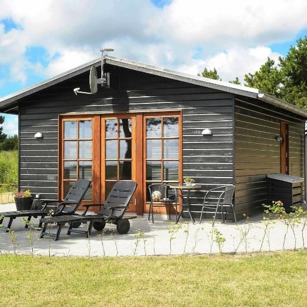 2 person holiday home in Bl vand