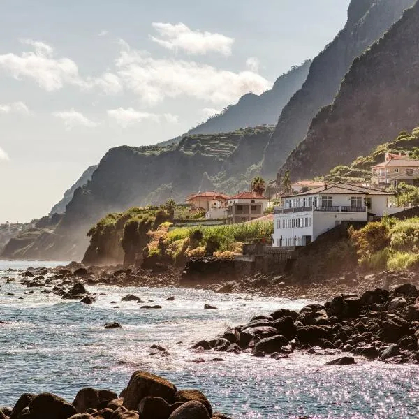 The Waves Hostel、サン・ヴィセンテのホテル