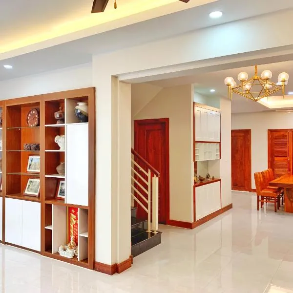My Key Premier Palace Private Villa, hotel in Siem Reap