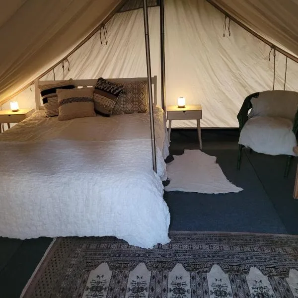 Hideaway Glamping, hotel in Muurame