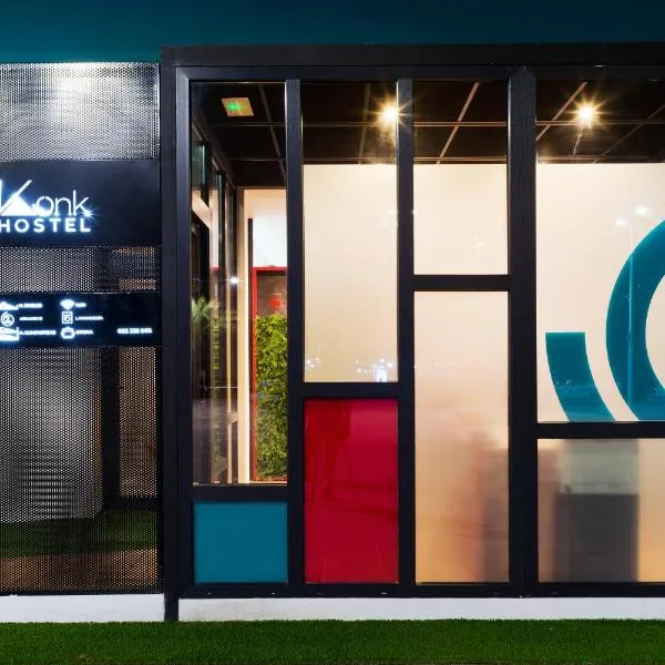 Konk Hostel, готель у Ла-Манга-дель-Мар-Менорі