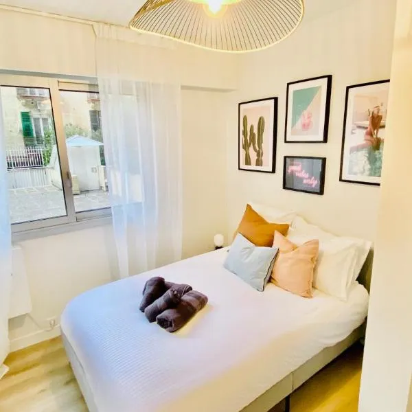 New Designer Studio next to Casino Square with AC & Internet, hotel v destinaci Monte Carlo