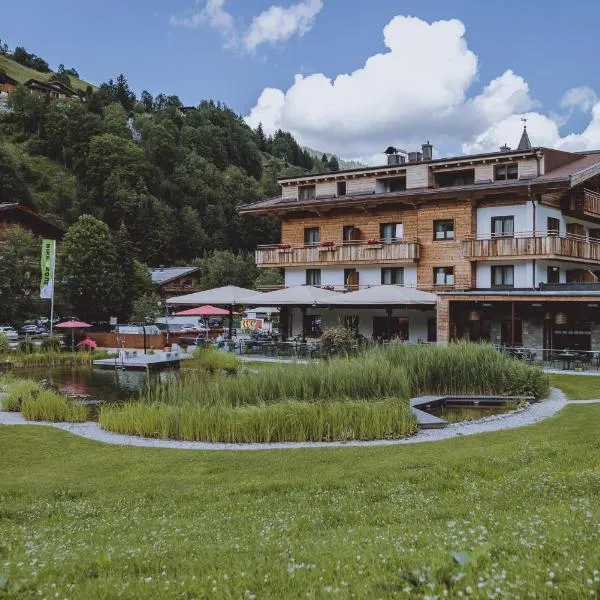Ski & Bike Hotel Wiesenegg, hótel í Saalbach