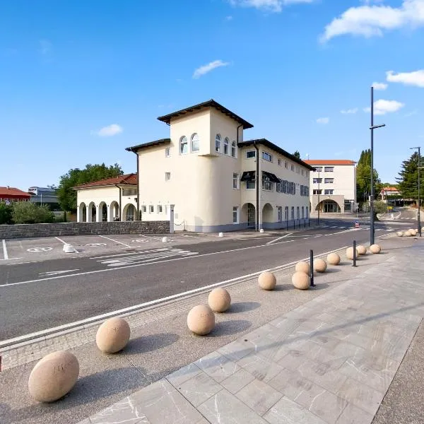 TOSCANINA Garni Hotel,位于多博沃的酒店