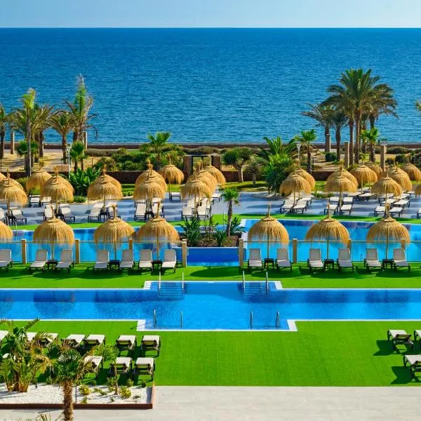 Cabogata Beach Hotel, khách sạn ở Retamar