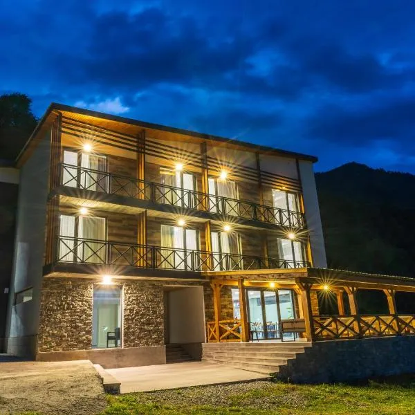 Hotel Latveli Mestia, готель у місті Местія