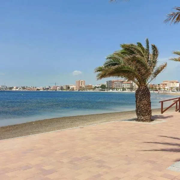 Coqueto alojamiento en Los Alcázares, hotel Los Alcázaresben