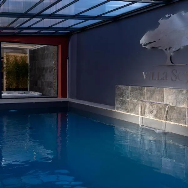 Villa Seyal - avec piscine - jacuzzi - sauna & climatisation, hotel v destinaci Le Mans