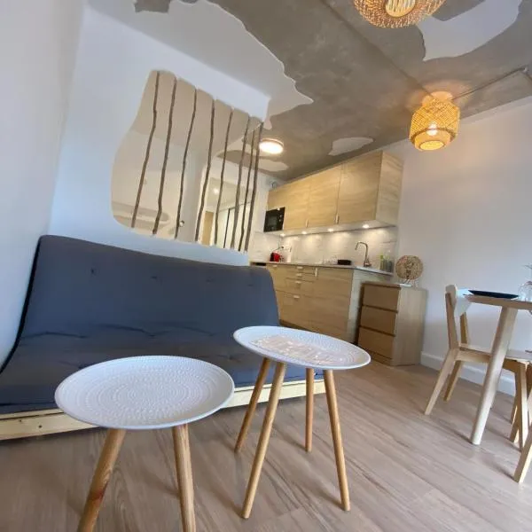 Santorini hyerois, hotel in Hyères