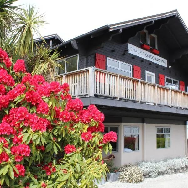 Chalet Queenstown: Queenstown şehrinde bir otel