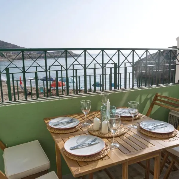 Spectacular Beachfront Duplex on the Mediterranean - Caleta, Catalan Bay, готель у місті Гібралтар