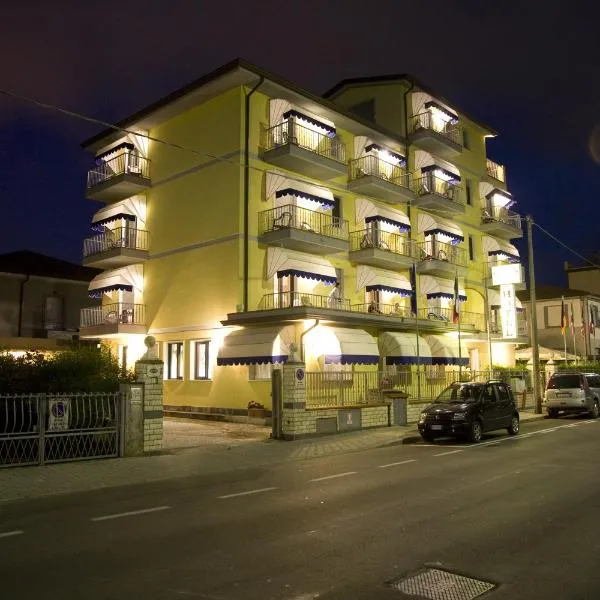 Hotel Fortunella, hotel en Lido di Camaiore
