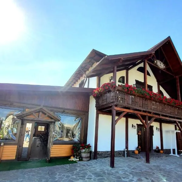 Dor de Han, hotel i Ruseni