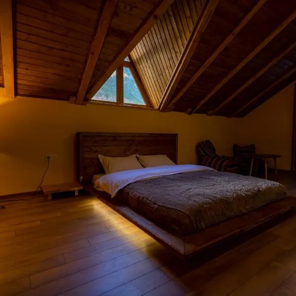 GRAF Kazbegi, hotel v destinaci Stepancminda