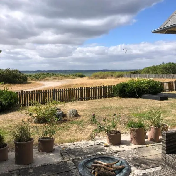 Beachhouse Langeland 20 m to private Beach, hotell sihtkohas Tranekær