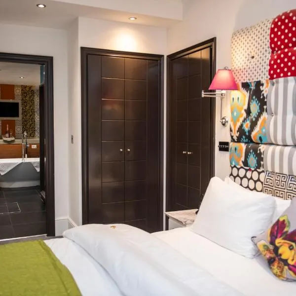 The Exhibitionist Hotel, Hotel in London