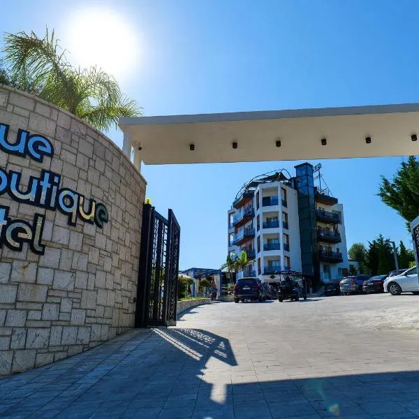 Blue Boutique Hotel, hotel in Dhërmi