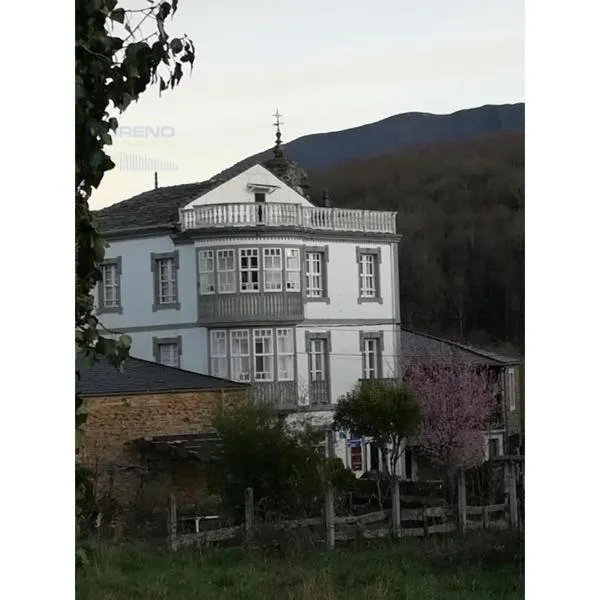 Pension Casa Simon, מלון בטריאקסטלה