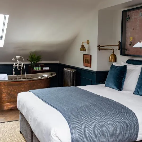 The Bull & Last, hotel in London
