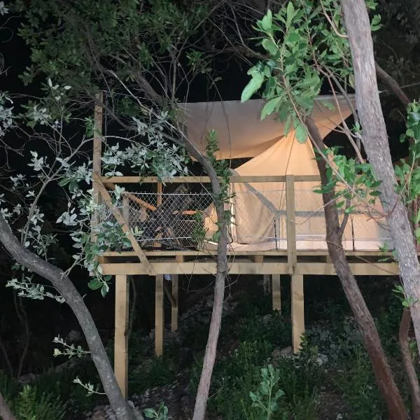 Bigova Glamping, hotel Kotorban