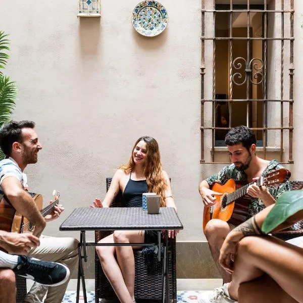 Hostel Carlota Braun, hotel v destinaci Granada