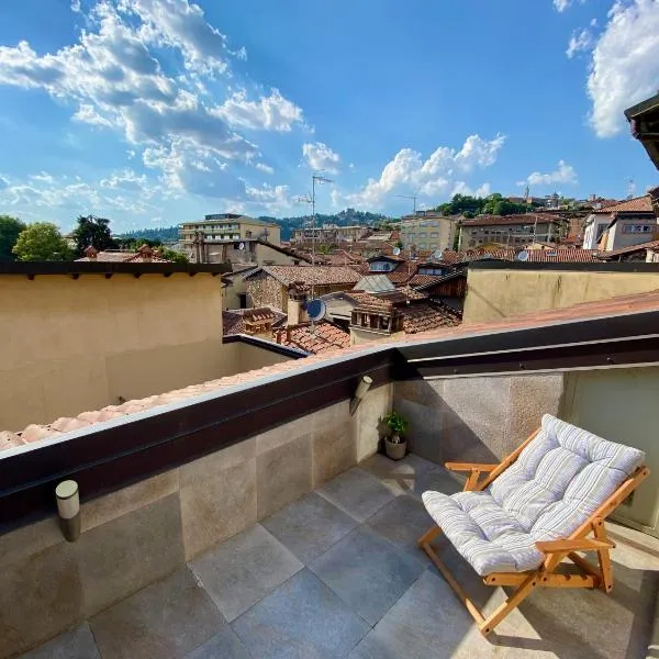 Magic Place Bergamo! Relax Apartment with terrace in the heart of the city, Hotel in Bergamo