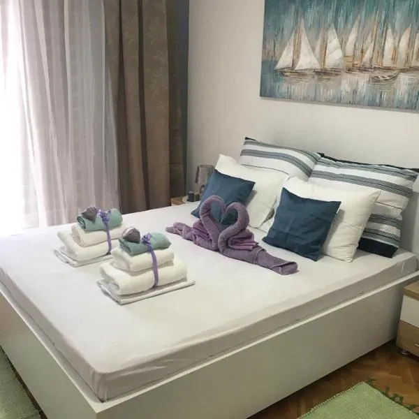 Slatine में, होटल Apartments SARA