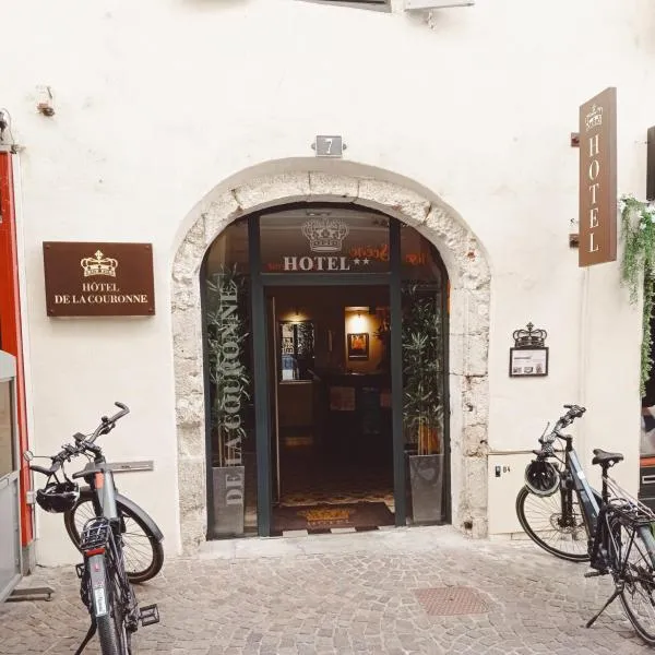 德拉库罗讷酒店,位于艾克斯莱班的酒店