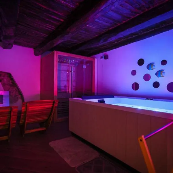 PETRAMARE Charming House, hotel in Salerno