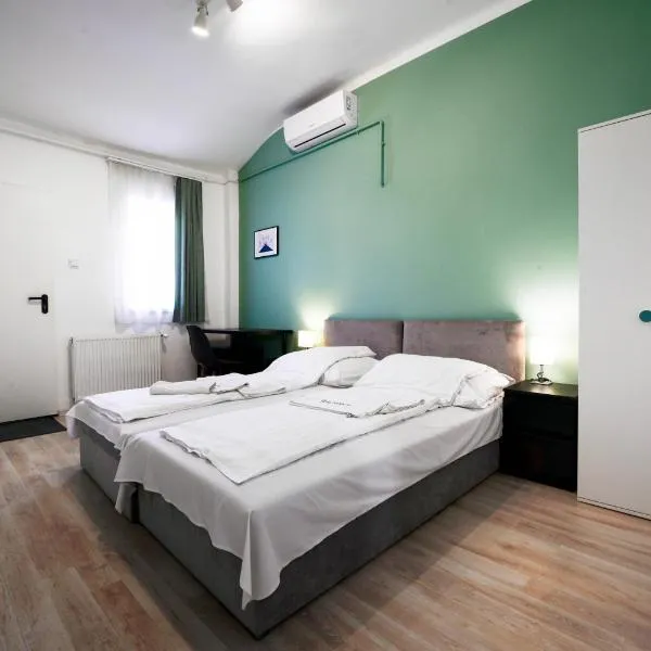 Chesscom Guesthouse, hotel in Budapest