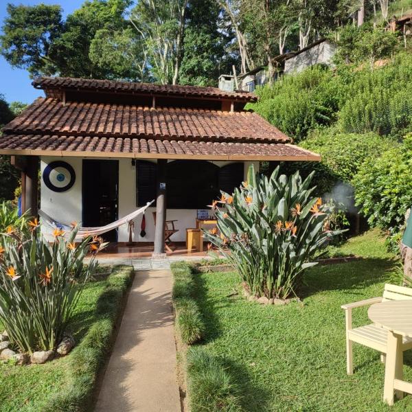 Chalé das Montanhas - Cachoeira particular dentro da hospedagem