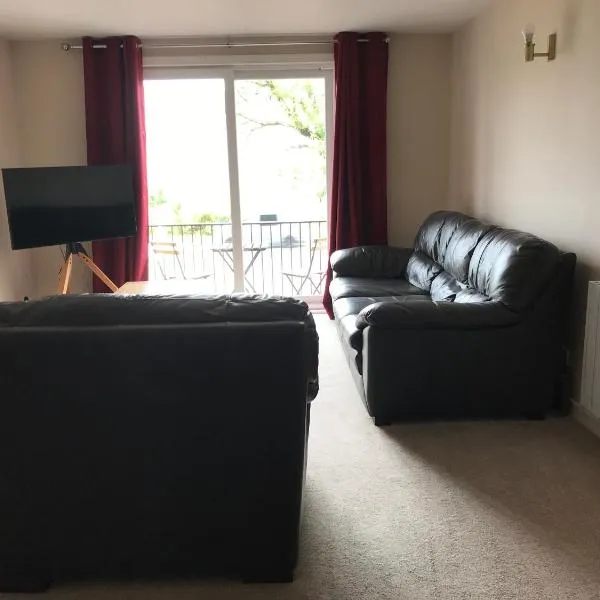 Appin, Beautiful Lochside Apartment with Balcony, ξενοδοχείο στο Φορτ Γουίλιαμ