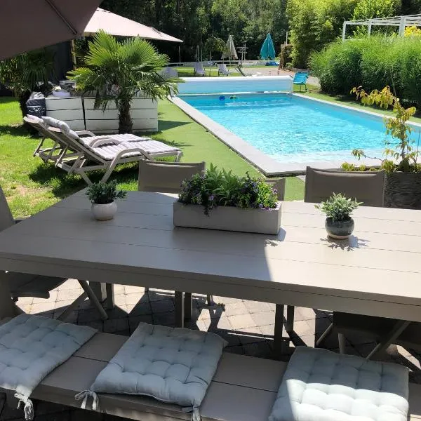 O’Berges D’Astacus, отель в городе Beloeil