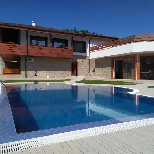 Вила БОЛЯРКА - РЕЛАКС, Hotel in Glavatartsi