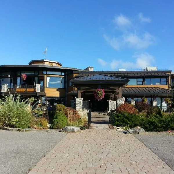 Le Manoir du Lac Delage, hotel in Stoneham