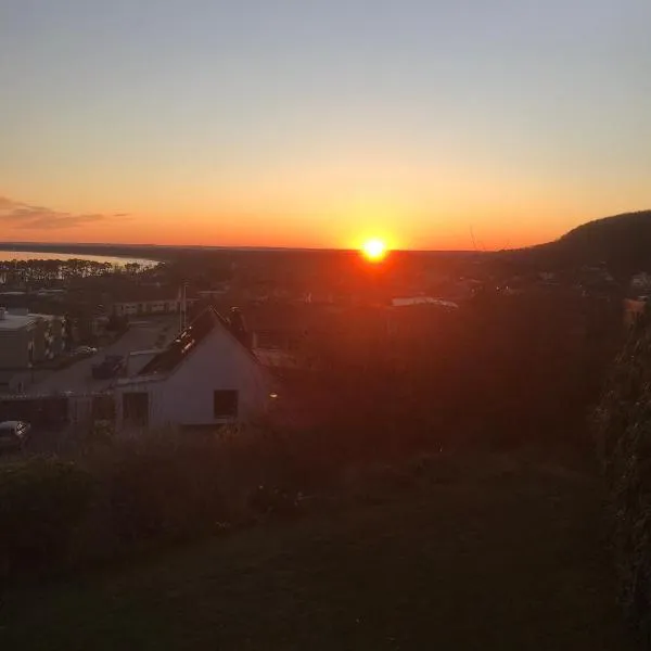 3-rumslägenhet i villa med havsutsikt i Båstad Hindbärsvägen 22, hotell sihtkohas Båstad