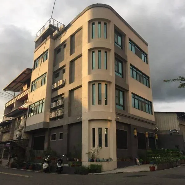 雅如小築電梯民宿, Hotel in Puli