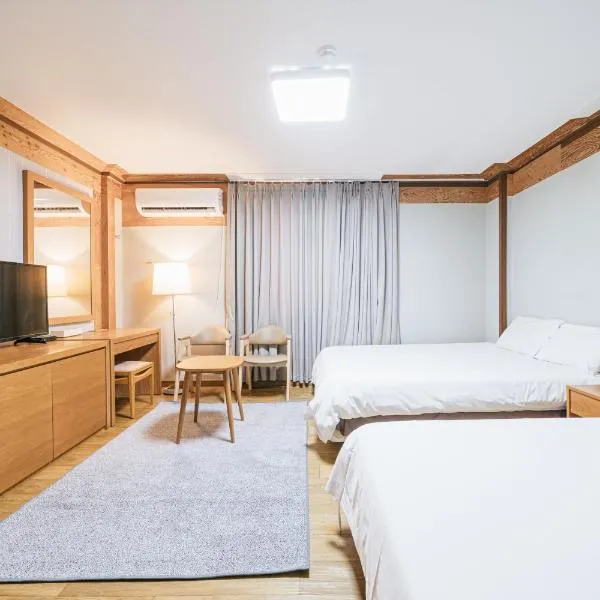 Jeju Miracle Hotel, готель у місті Чечжу
