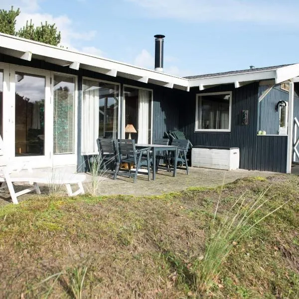 Enchanting Cottage Retreat in Fano-By Traum, hotel in Fanø